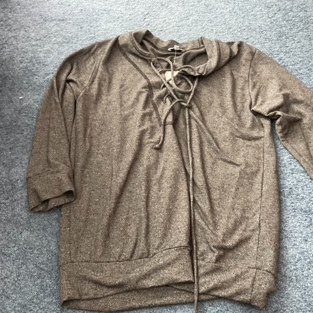 NEW W TAGS SPLENDID PULL OVER TOP/GRAY/MEDIUM SO SOFT
